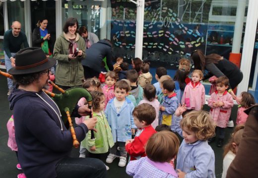 A gardería municipal de Brión celebra a Semana da Música con catro actuacións de familiares dos seus alumnos e alumnas